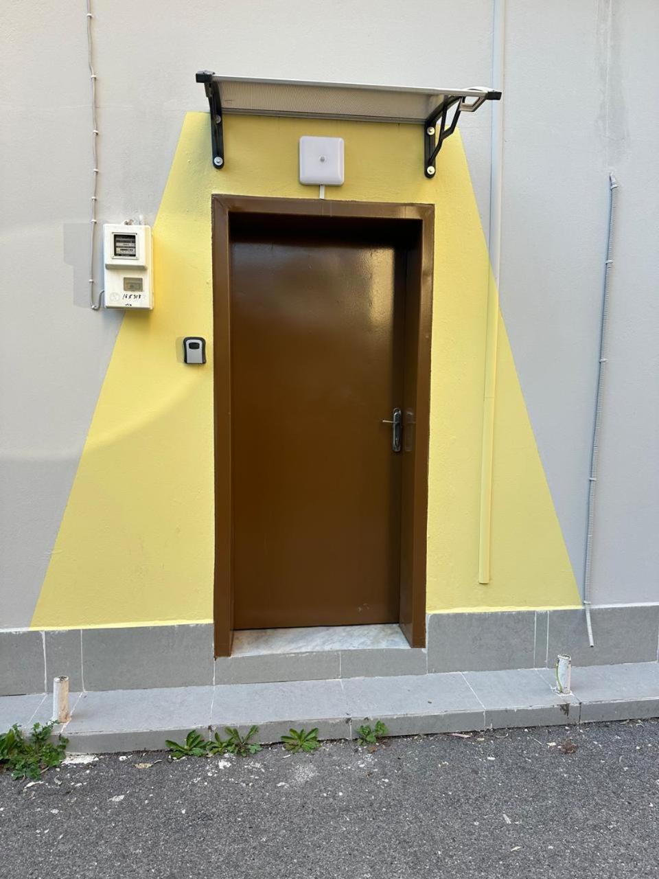 Center Cozy Nest Hotell Tiranë Eksteriør bilde