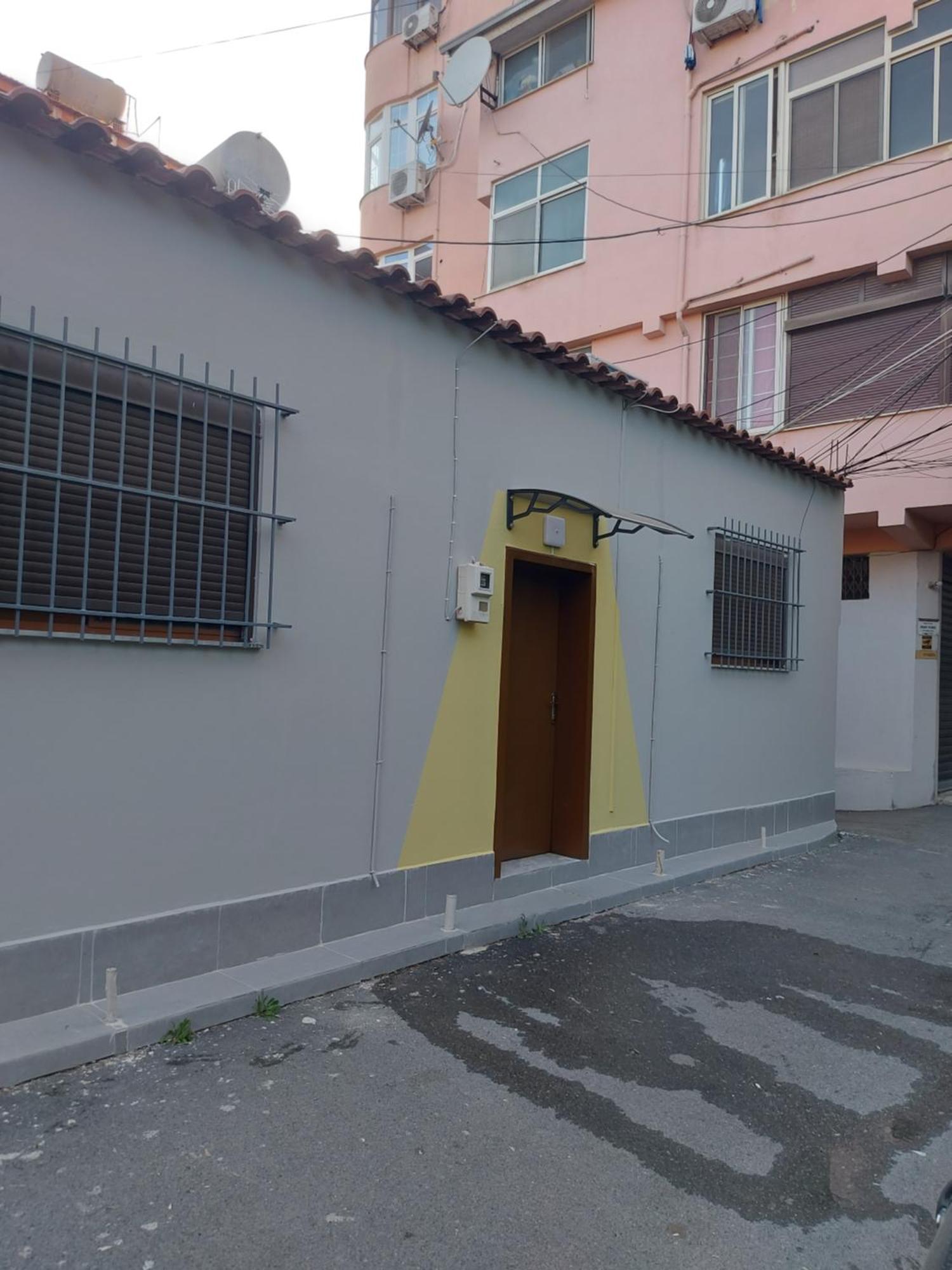 Center Cozy Nest Hotell Tiranë Eksteriør bilde